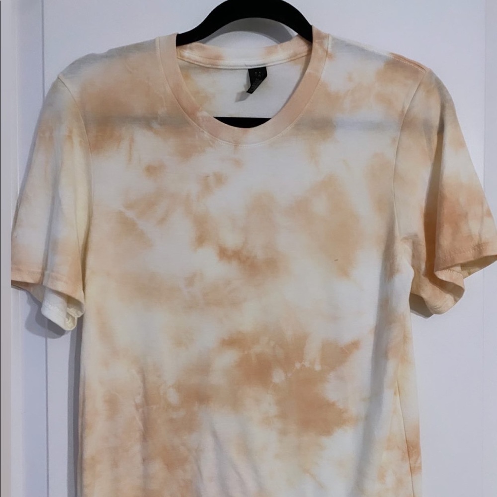 Tie dye beige nude/pink t shirt